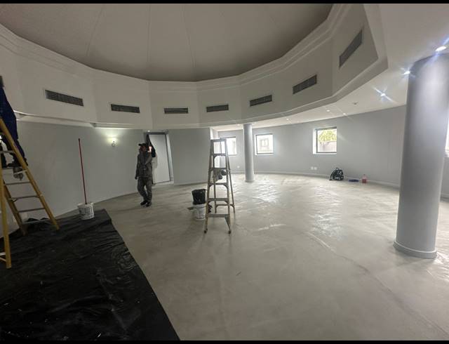 131M² OFFICE TO LET IN CENTURY CITY